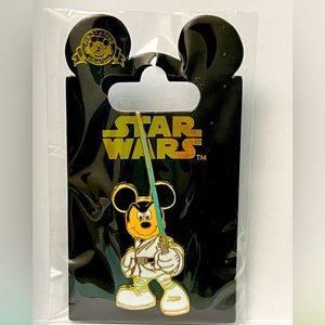 Authentic Disney Star Wars Collector Pin New in Package
